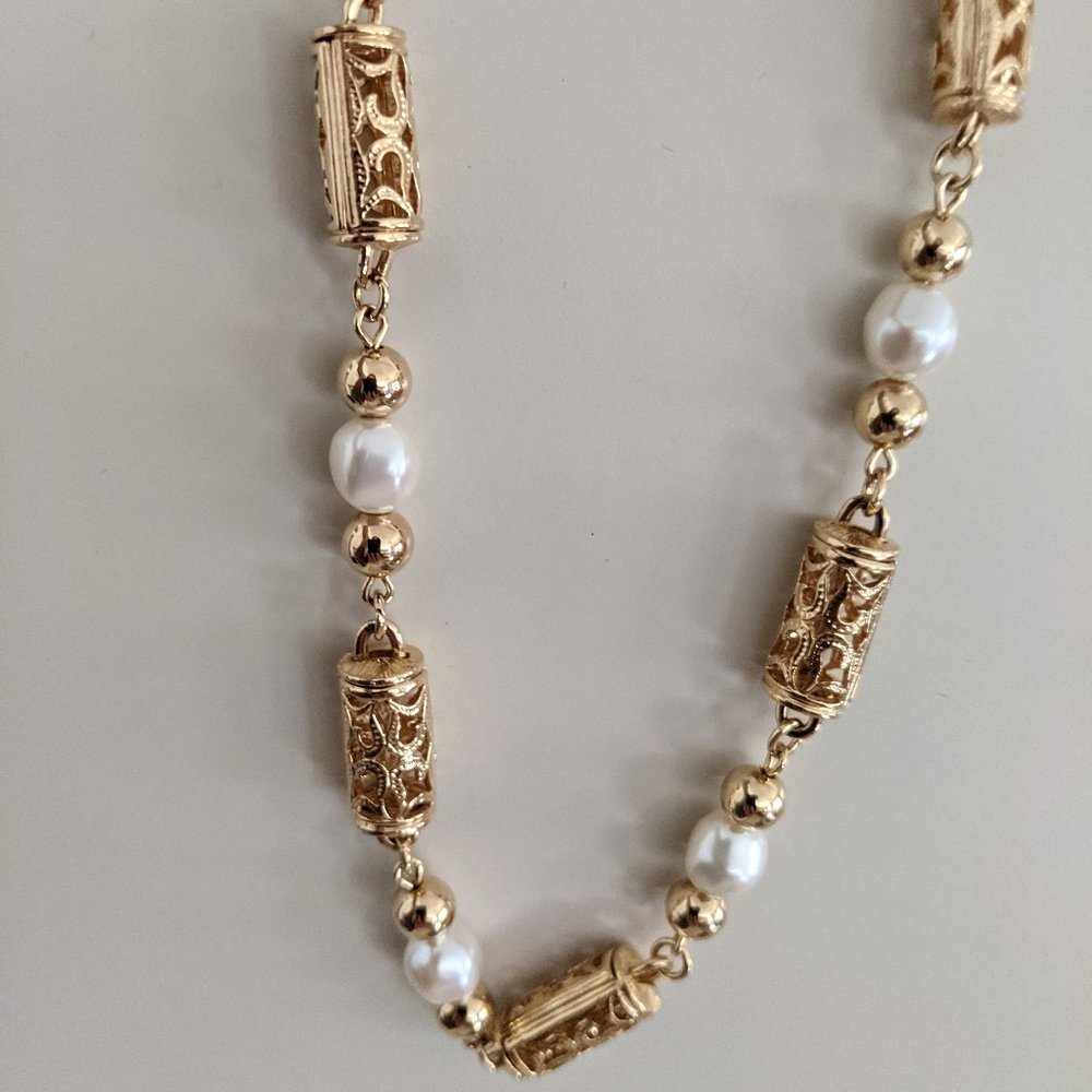 41" necklace gold-tone beads, filigree tubals
